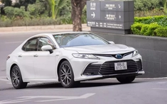 Doanh số sedan hạng D tháng 8/2024: Toyota Camry bán chưa đến 100 xe