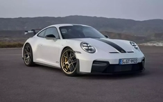 Porsche 911 GT3 2025 chính thức ra mắt: Giữ nguyên hộp số sàn, có thêm tùy chọn ghế phía sau như 911 Turbo S