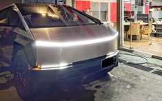 Tesla Cybertruck 2024 mà Minh "Nhựa" mê mệt đã có xe đầu tiên về Việt Nam, bản cao nhất Cyberbeast