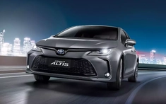 Vén màn Toyota Corolla Altis 2024 với phiên bản hybrid tiết kiệm xăng hơn nhờ pin mới