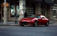 Cận cảnh Mazda MX-5 Miata 2025 phiên bản kỷ niệm 35 năm