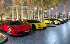 Dàn siêu xe đình đám ở Hà Nội bất ngờ tụ họp, Ferrari 812 Superfast lâu lắm mới tái xuất