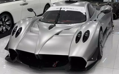 Ngoài Rolls Royce Arcadia Droptail giá 30 triệu USD, đại gia Singapore còn sở hữu cặp siêu xe đua Pagani Huayra R