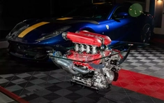Bàn cà phê có động cơ V8 của Ferrari được chào bán tận 1,8 tỷ đồng