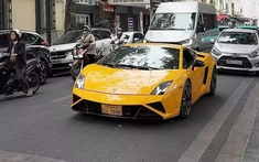 Lamborghini Gallardo LP560-4 mang phong cách xe đua Squadra Corse ở Hà Nội, biển số quá ý nghĩa