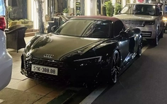 Siêu xe mui trần Audi R8 V10 Spyder biển tứ quý 8 tiếp tục được chào bán