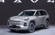 Ngắm Toyota RAV4 2026 "bằng xương, bằng thịt" - kỳ phùng địch thủ của Honda CR-V