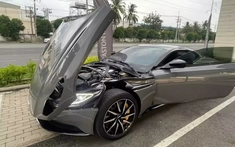 Aston Martin DB11 V8 từng của đại gia Jacky bất ngờ tái xuất ở Tp.HCM