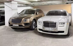 Dàn xe siêu sang đẳng cấp của doanh nhân Ninh Bình, Mercedes-Benz 190SL vẫn còn đó