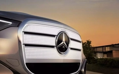 Mercedes-Benz GLC chạy hoàn toàn bằng điện được bật mí lưới tản nhiệt với hàng nghìn đèn LED nhỏ