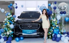 Geely bàn giao chiếc xe Trung Quốc tiền tỷ Monjaro cho một nữ ca sỹ