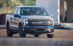 Ford F-150 Lightning Off-Road 2026 bị tóm gọn trên đường