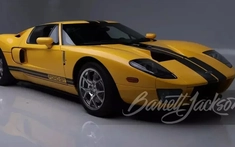 Dân chơi bán lại chiếc xe Ford GT đã sở hữu được 19 năm, chỉ chạy 2.200 km