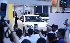 Xe giá rẻ từng phải "tháo chạy" vì ế được hồi sinh với thiết kế và trang bị "xịn" hơn