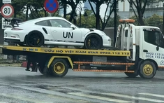 Chờ đợi nhiều năm nay "Qua" Vũ cũng đã có quả ngọt với Porsche 911 GT3 RS 991.1 ra biển trắng