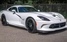 Không phải xe thể thao nào cũng có giá cao sau khi sử dụng, ngoại trừ là Dodge Viper
