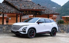 Chạy đua với các đối thủ Hàn, Nhật, Omoda C5 được khuyến mại 80 triệu đồng trong tháng 10