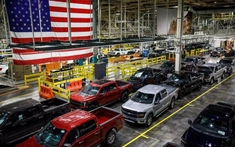 Ford đặt cược vào xe bán tải chạy xăng khi tạm dừng vô thời hạn sản xuất F-150 Lightning