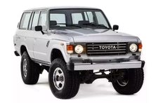 Toyota hồi sinh huyền thoại Land Cruiser FJ60 với bất ngờ lớn nằm bên dưới nắp ca-pô