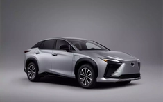 Cận cảnh Lexus RZ 2026 mới ra mắt, giá từ 1,2 tỷ đồng
