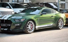 Ford Mustang máy V8 5.0 được độ body kit Shelby GT500