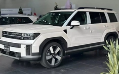 Hyundai Santa Fe Hybrid mới ra mắt Việt Nam đã giảm giá 50 triệu đồng