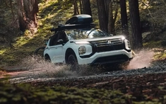 SUV dễ bị quên lãng nhất của Toyota bán chạy hơn toàn bộ các mẫu xe Mitsubishi cộng lại