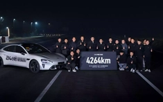 Xiaomi SU7 2026 bán đắt như tôm tươi, khó có cơ hội về Việt Nam