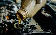 Có nên dùng dầu tổng hợp cho ô tô hay không?