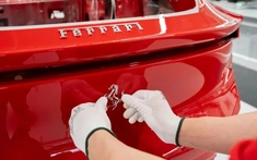 Hàng loạt hãng siêu xe và xe sang tạm dừng giao hàng tới Trung Đông do tác động từ chiến sự