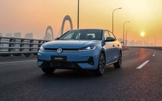 Volkswagen ra mắt sedan cỡ nhỏ mới, giá rẻ nhưng trang bị "xịn sò" như ô tô điện