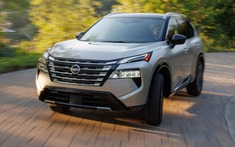 Nissan X-Trail sắp có bản hybrid mới cắm được sạc, mượn công nghệ từ Outlander