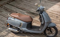 Tân binh của Suzuki: Đẹp ngang Vespa mà giá chỉ bằng một nửa, 'ăn' ít xăng hơn xe ga tiết kiệm nhất VN