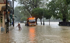 Thủ tướng chỉ đạo chủ động ứng phó, khắc phục nhanh hậu quả mưa lũ ở Trung Bộ