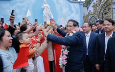 Thủ tướng chúc mừng Giáng sinh tại Giáo xứ Lào Cai