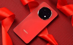 Trên tay điện thoại chơi Tết: Thiết kế siêu bền, màu đỏ "chanh sả", camera 50MP, pin 6.000mAh, giá chỉ hơn 7 triệu đồng