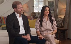 Meghan run rẩy và ngấn lệ tiết lộ từng có ý định tự tử khi sống trong Hoàng gia Anh, Harry lặng người nhìn vợ