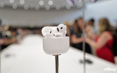 Hết cắt giảm củ sạc, Apple giờ cắt nốt cả cáp USB-C: Mua AirPods 4 giờ không có phụ kiện gì tặng kèm