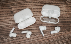 Galaxy Buds3 Pro vs AirPods Pro 2: Samsung Đổi mới hoàn toàn, nhưng đã đủ Sáng tạo để cạnh tranh với Apple?