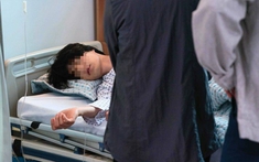 Ngày càng nhiều người chết vì bệnh gan, bác sĩ chỉ đích danh 3 thói quen buổi sáng "phá gan" hơn uống rượu