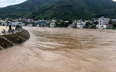 Nguy cơ lũ đặc biệt lớn trên sông Thao, Bộ Xây dựng phát công điện khẩn