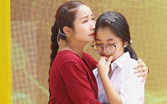 NSƯT Ốc Thanh Vân bật khóc nói thẳng một người mẹ bỏ con
