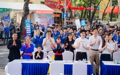 Ngày hội “Gia đình trẻ hạnh phúc 2025” khai mạc tại Hồ Gươm