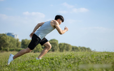 Người đàn ông 40 tuổi chạy bộ 40 phút mỗi ngày, nửa năm sau kết quả gây bất ngờ