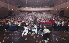 Fan meeting nhiều "sít rịt" nhất gọi tên Rhymastic, album "Đâu ai yêu nghệ thuật đến thế" được công bố bất ngờ