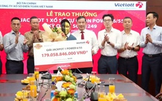 Một giáo viên ở Đà Nẵng đã làm được điều mà hàng triệu người chơi Vietlott ao ước