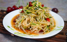 Ngày càng nhiều người mắc ung thư đại tràng? Bác sĩ khuyên: Chớ dại đụng 3 món này để lâu trong tủ lạnh