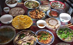 Sóng gió ập đến trong đám giỗ nhà chồng, cô vợ phản ứng nhanh gọn làm cả họ "tắt tiếng"