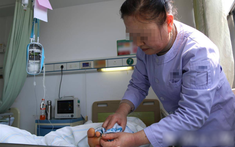 Nữ hộ lý 45 tuổi bất ngờ phát hiện mắc bệnh giang mai, nguồn lây nhiễm gây nghi vấn