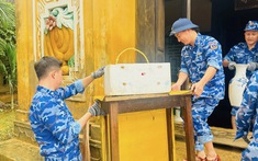 “Cứu dân là mệnh lệnh từ trái tim” - Bộ Tư lệnh Vùng Cảnh sát biển 2 kịp thời cứu trợ, giúp đỡ bà con vùng lũ miền Trung